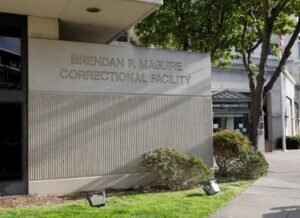 Fight at Redwood City jail injures six inmates, four deputies